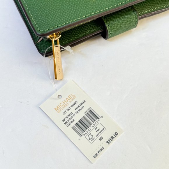 Michael Kors Jet Set Travel Medium Bifold Coin Zipper Wallet Fern Green - Picture 10 of 11